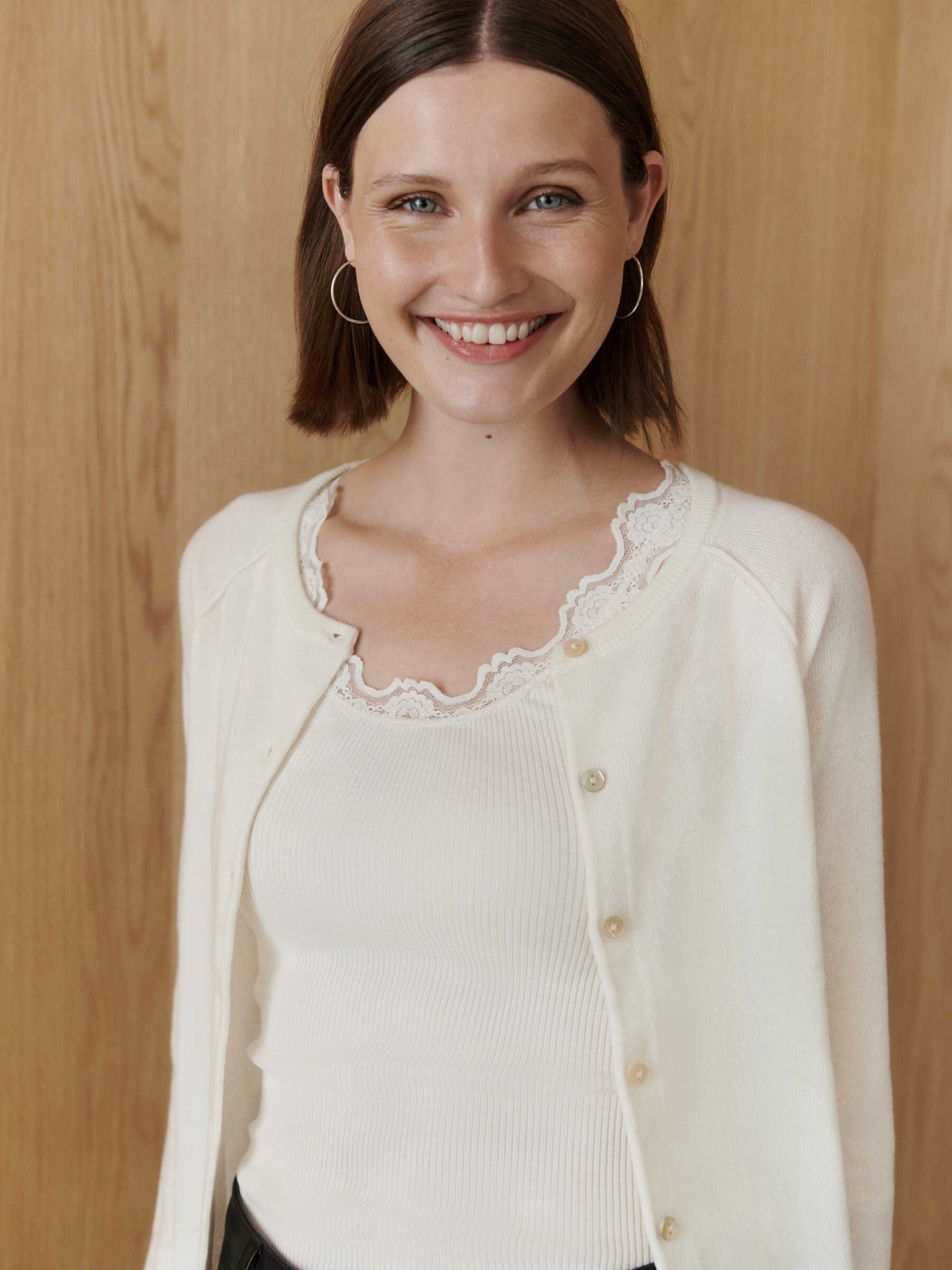RWLaica kasjmier vest met lange mouwen, ronde hals en raglanmouwen