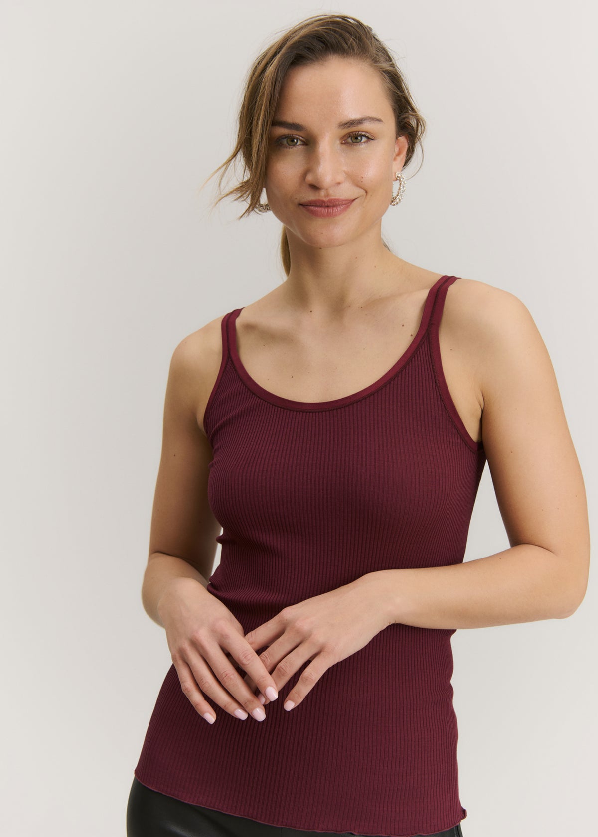 RWBelle Silk U-neck Strap Elastic Top