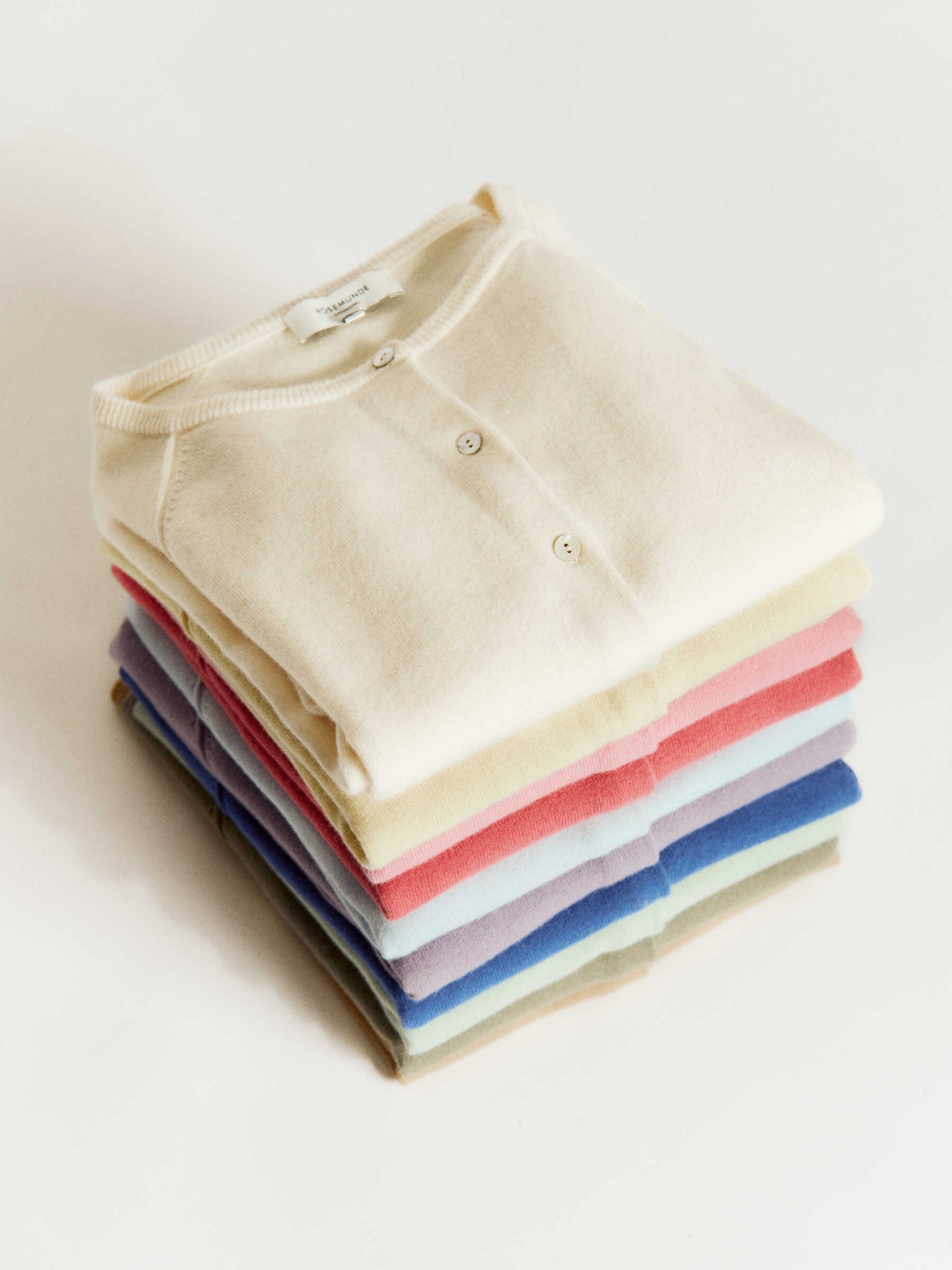 RWLaica Cashmere LS O-neck Raglan Cardigan