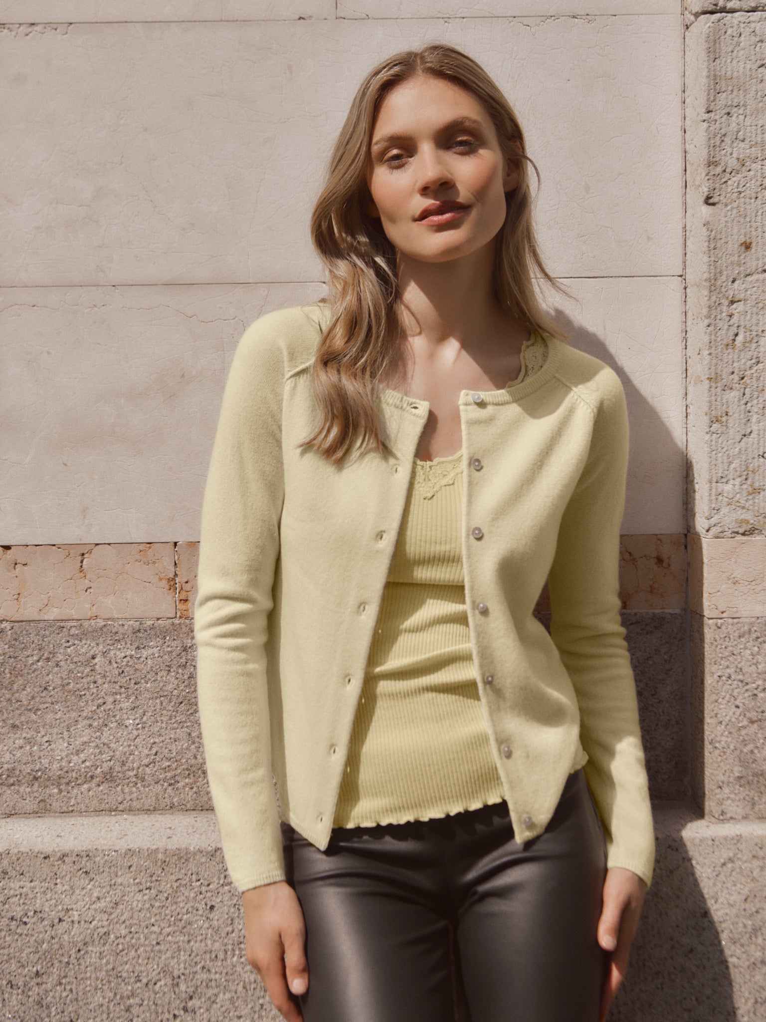 RWLaica Cashmere LS O-neck Raglan Cardigan