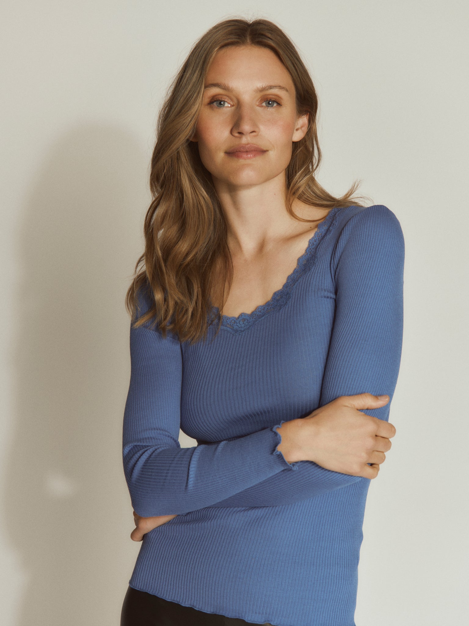 RWBabette Silk LS U-neck Lace T-shirt T-SHIRT LS Nantong Joyfull Fashion Co. Ltd. (CNY)