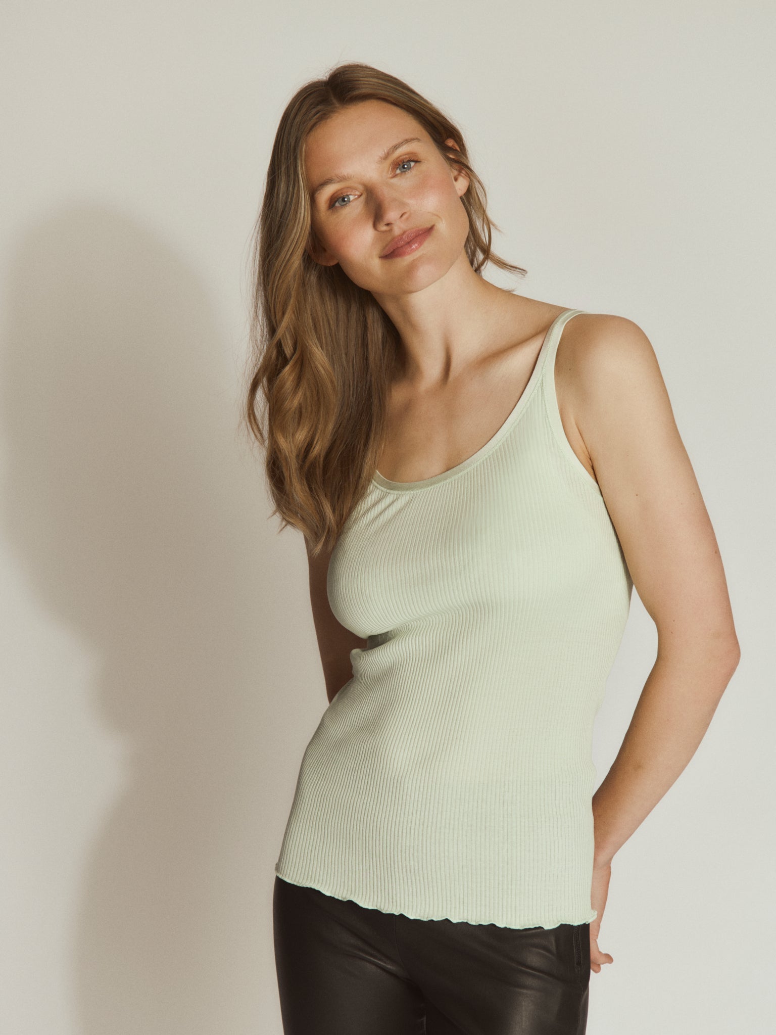 RWBelle Silk U-neck Strap Elastic Top TOP Rosemunde Woman