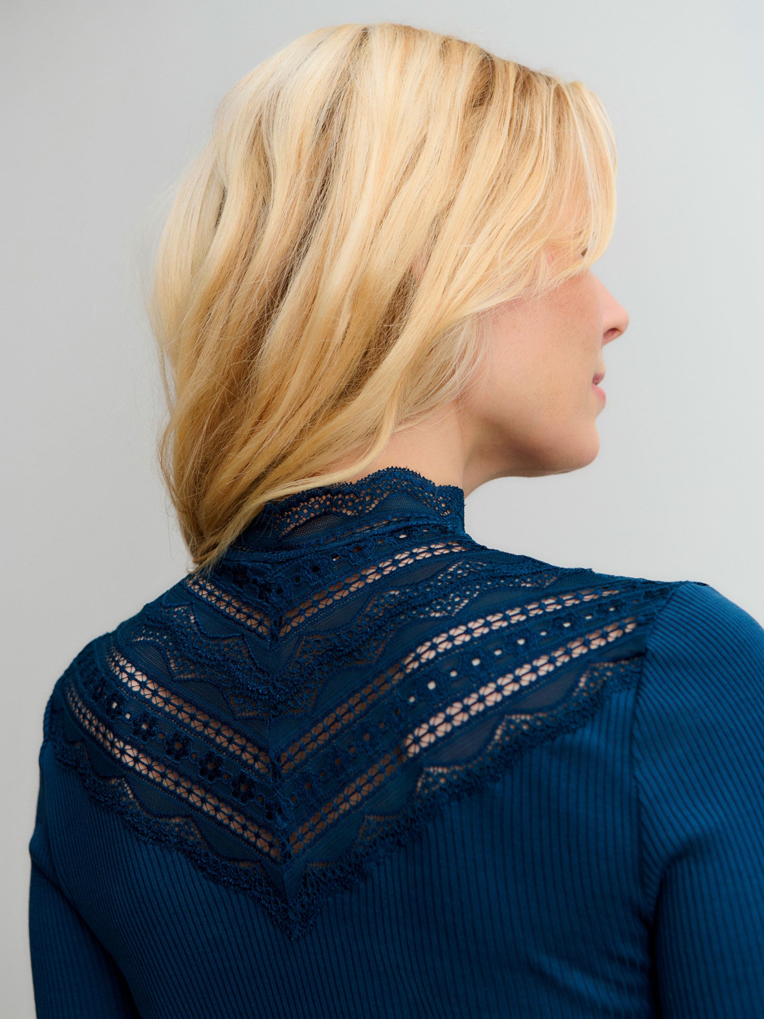 RWBenita Silk LS Lace T-neck T-shirt T-SHIRT LS Rosemunde Woman