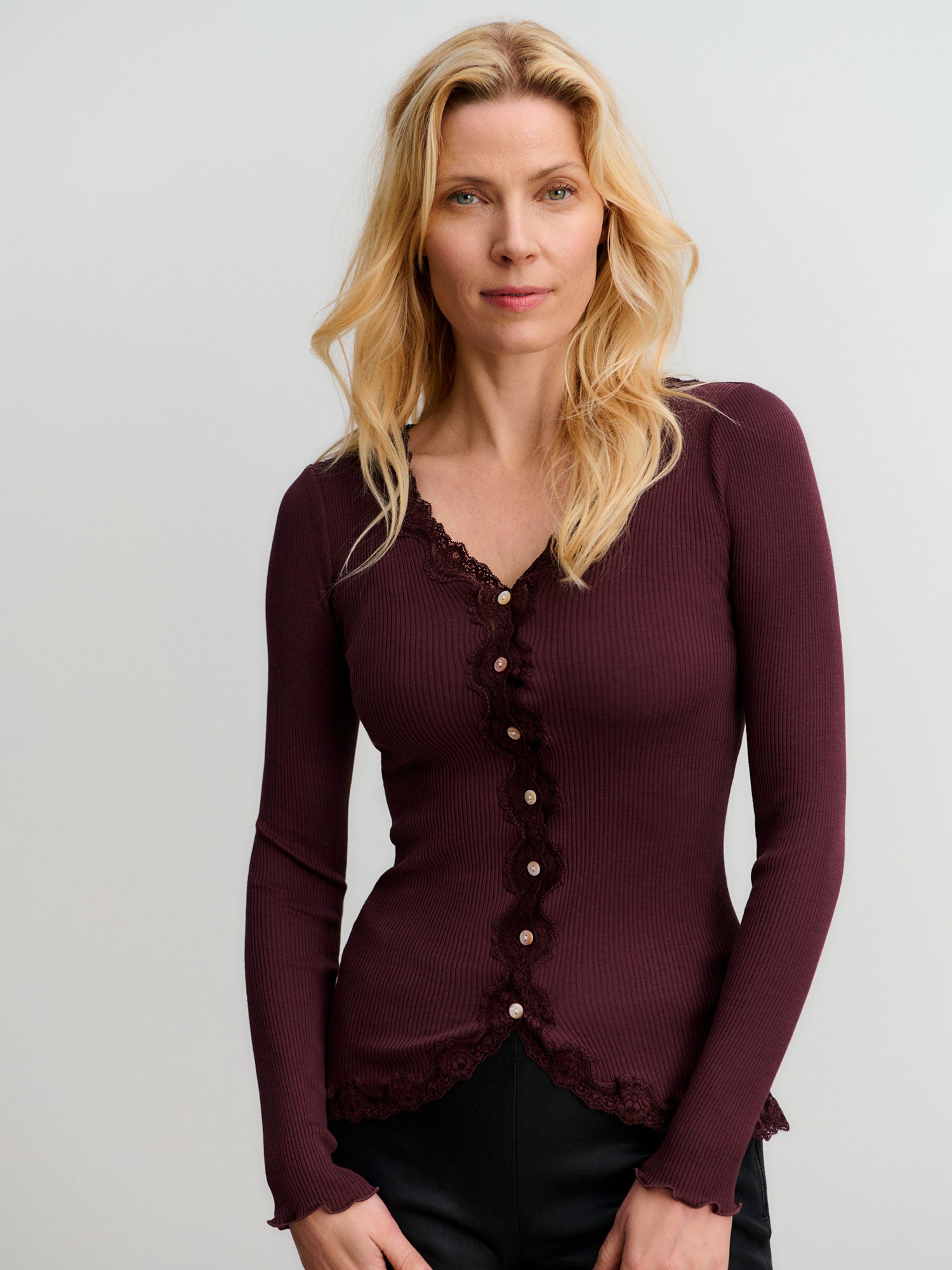 RWBabette Silk LS V-neck Lace Cardigan Cardigan Rosemunde Woman