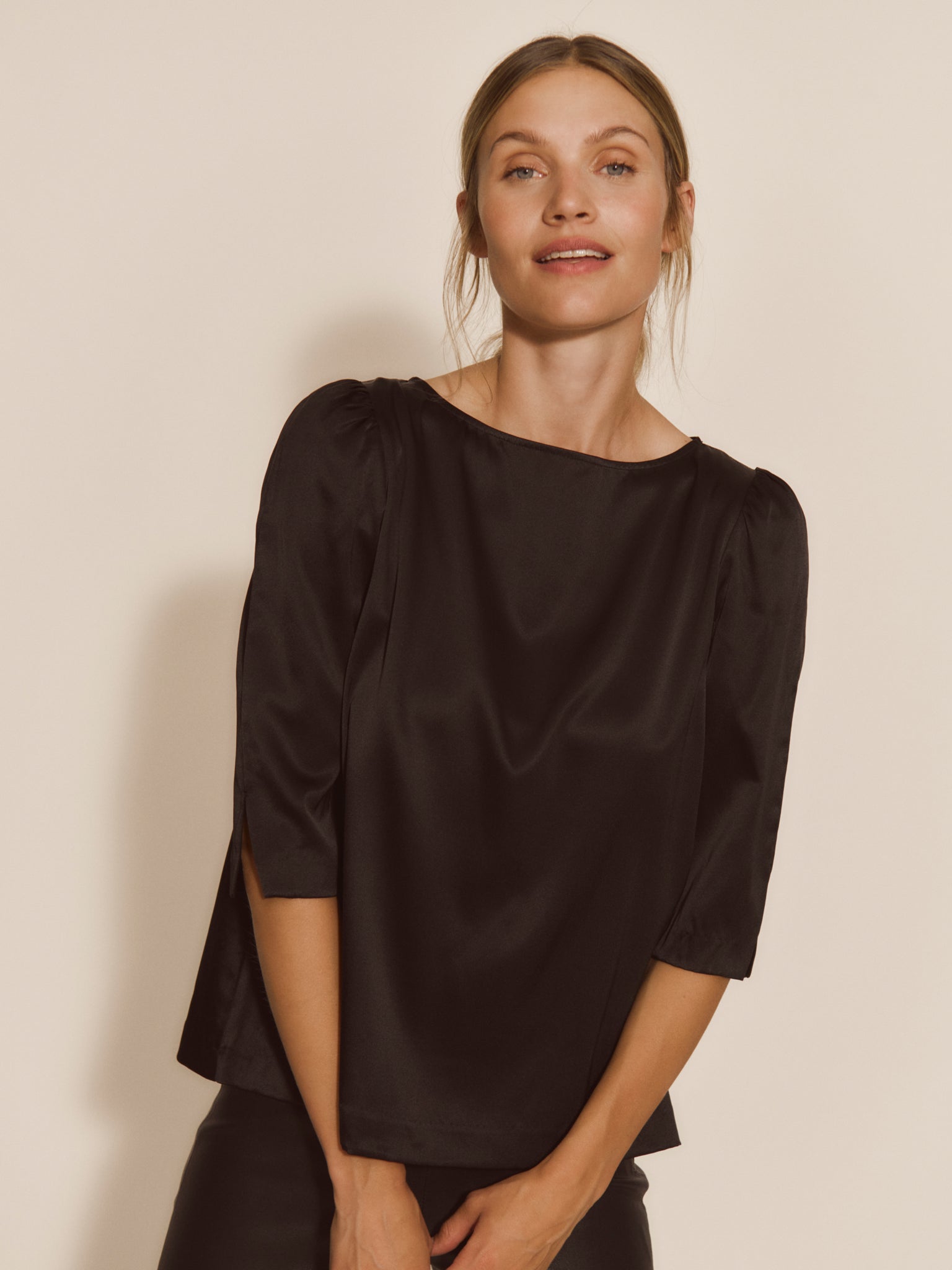 RWJade Silk 3/4 Sleeve Boatneck Blouse