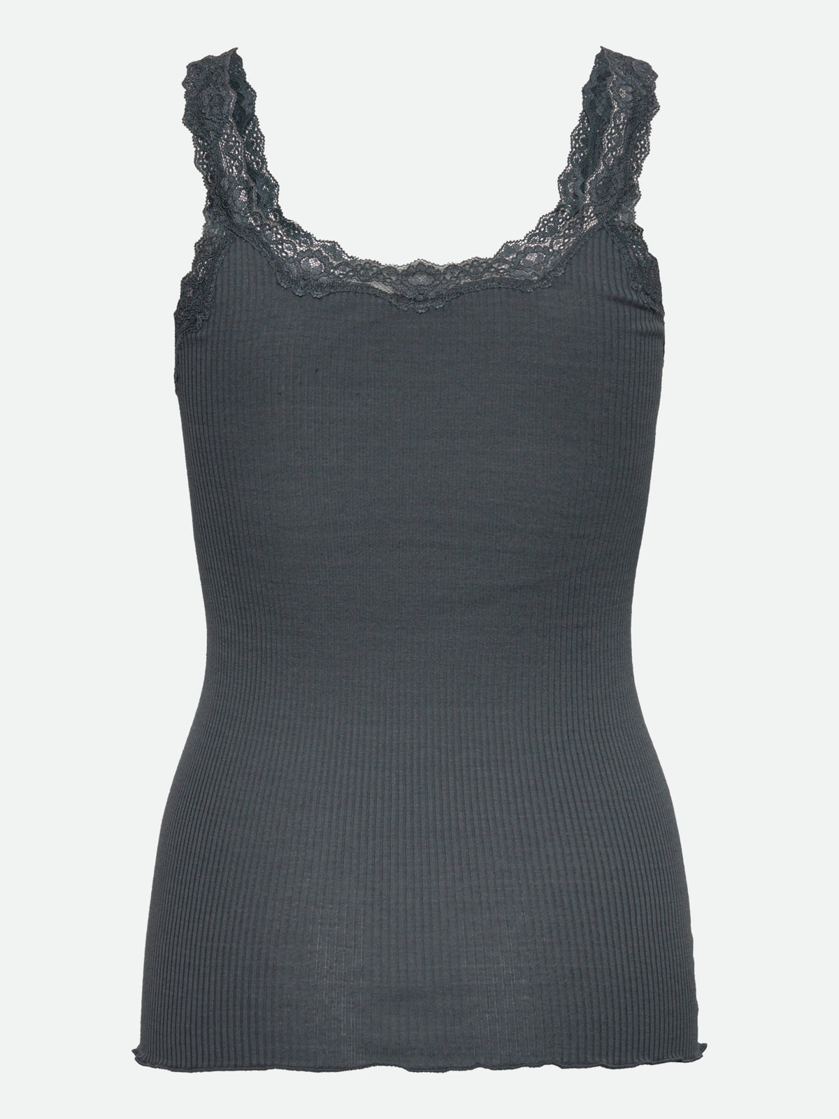 RWBabette Silke SL-top med dyp rygg og blonder
