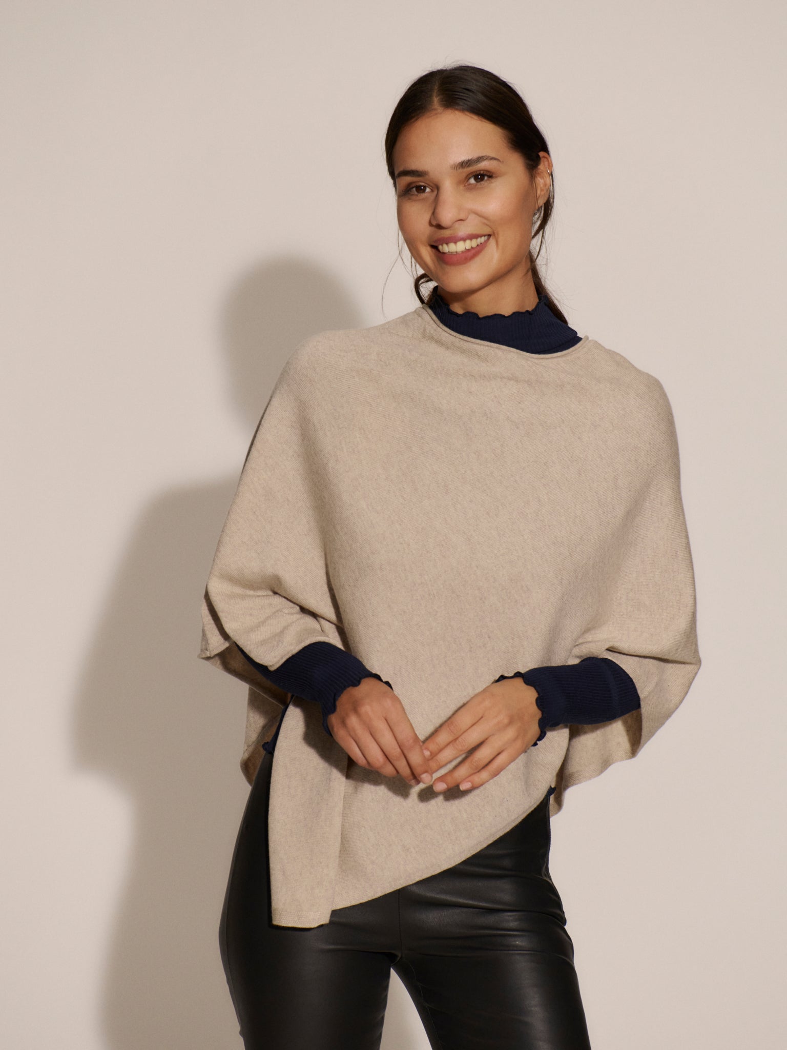 RMWSofia Wool Poncho PONCHO Rosemunde Woman
