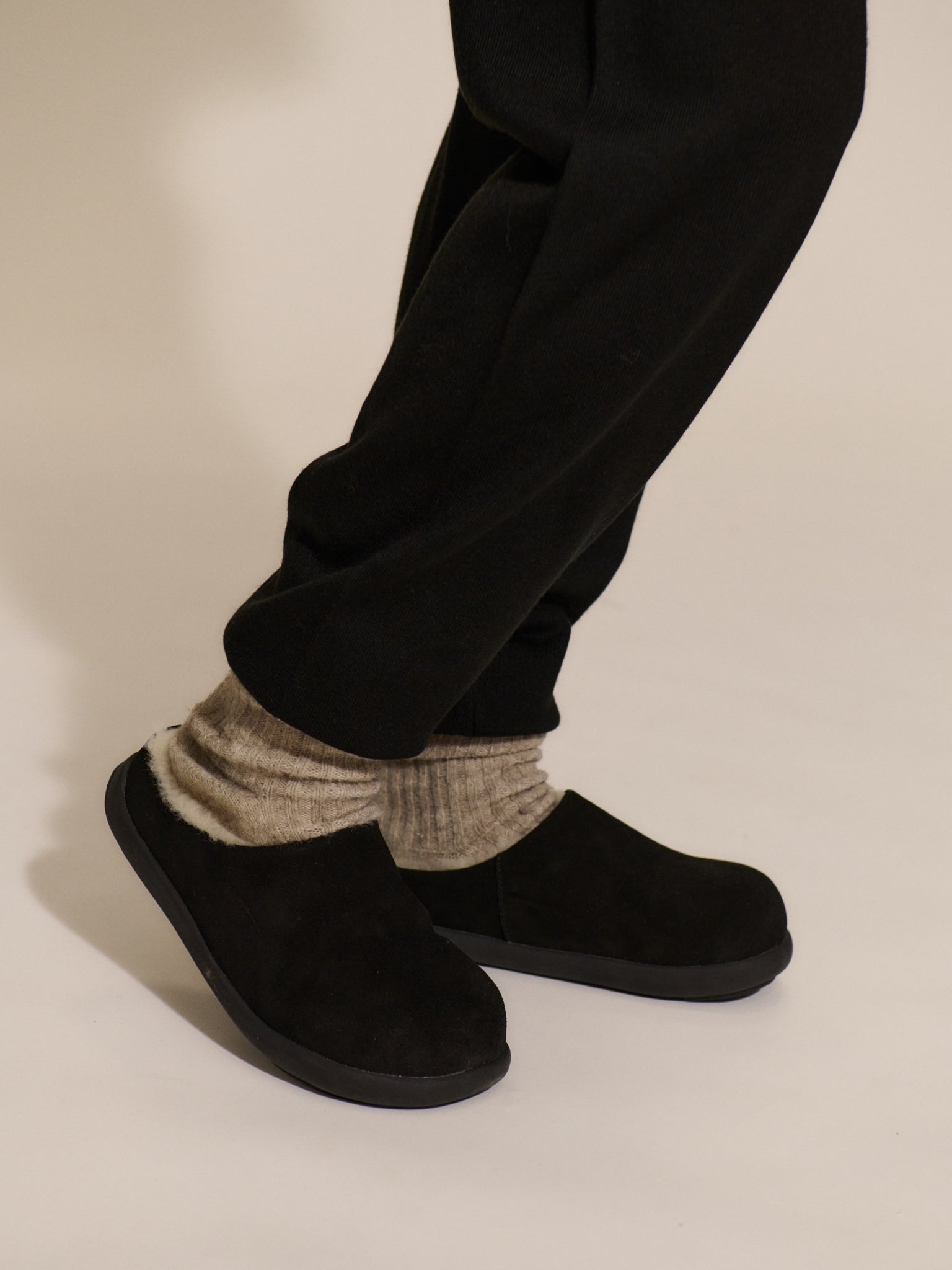 RHEvelyn Leather Slipper SLIPPERS Suzhou Kingsma I/E Co., Ltd. (CNY)