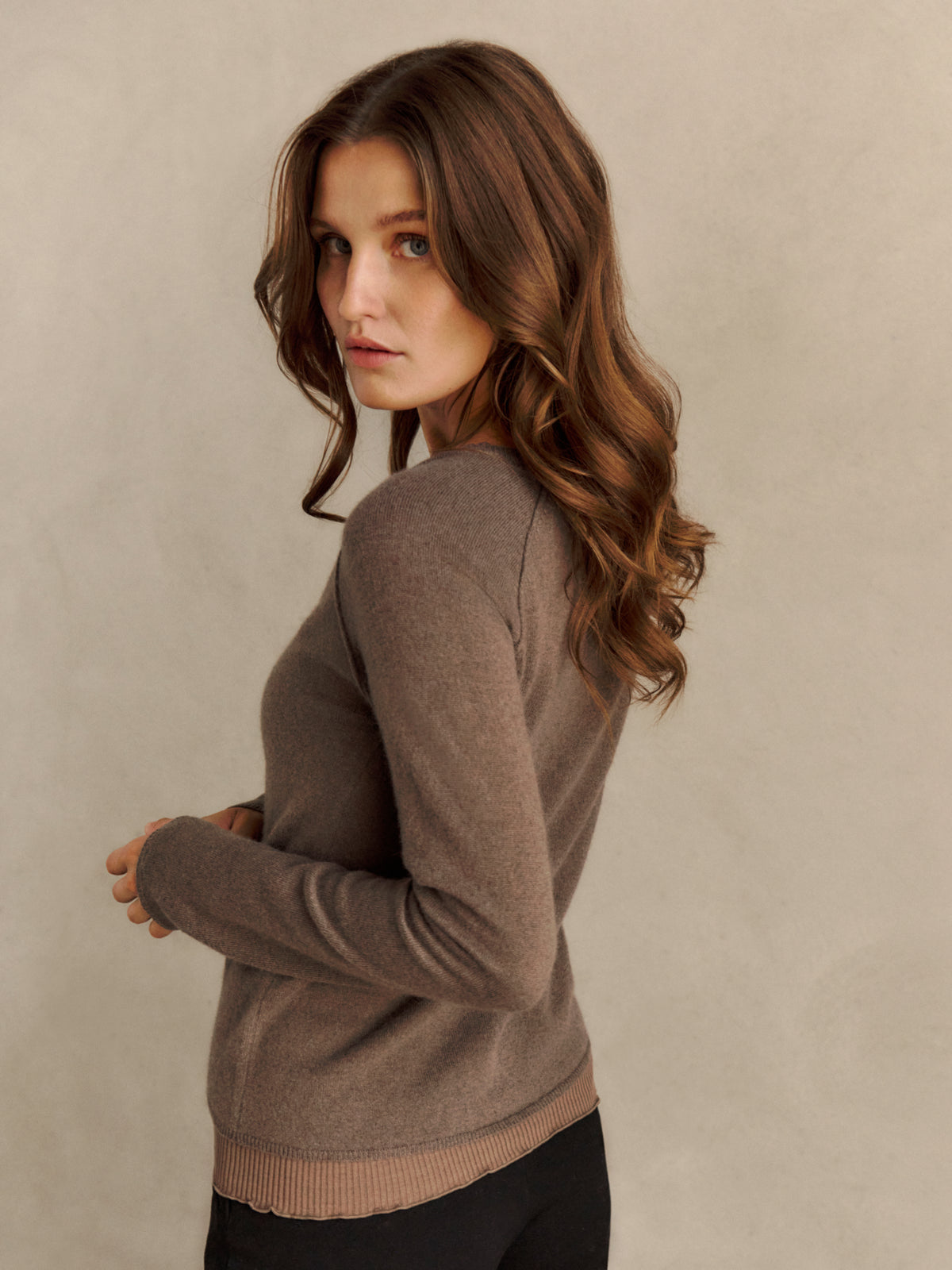 RWLaica Cashmere Long Sleeve O-neck Raglan Cardigan