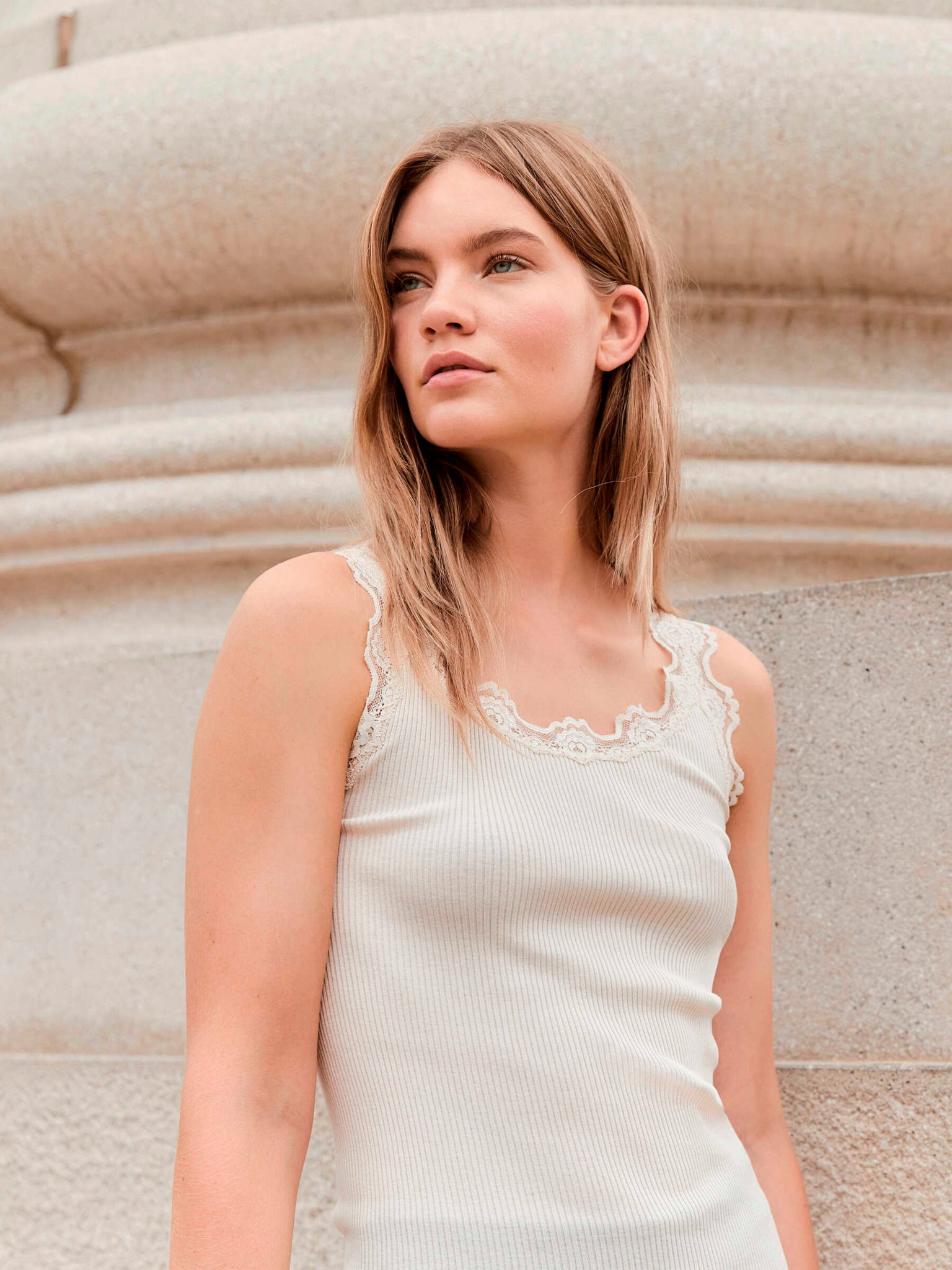 RWBabette Silk SL U-neck Long Lace Top