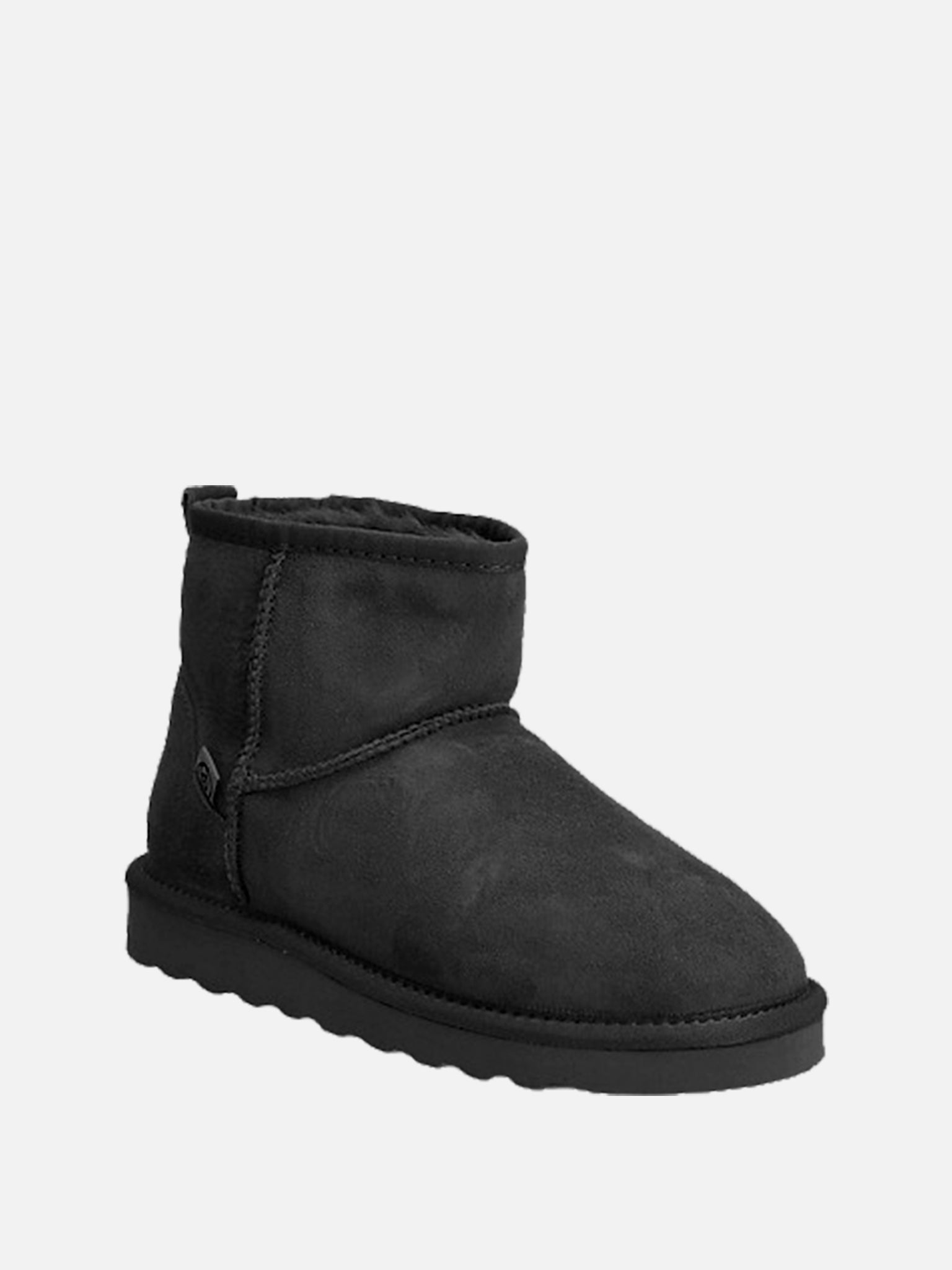 Shearling boots