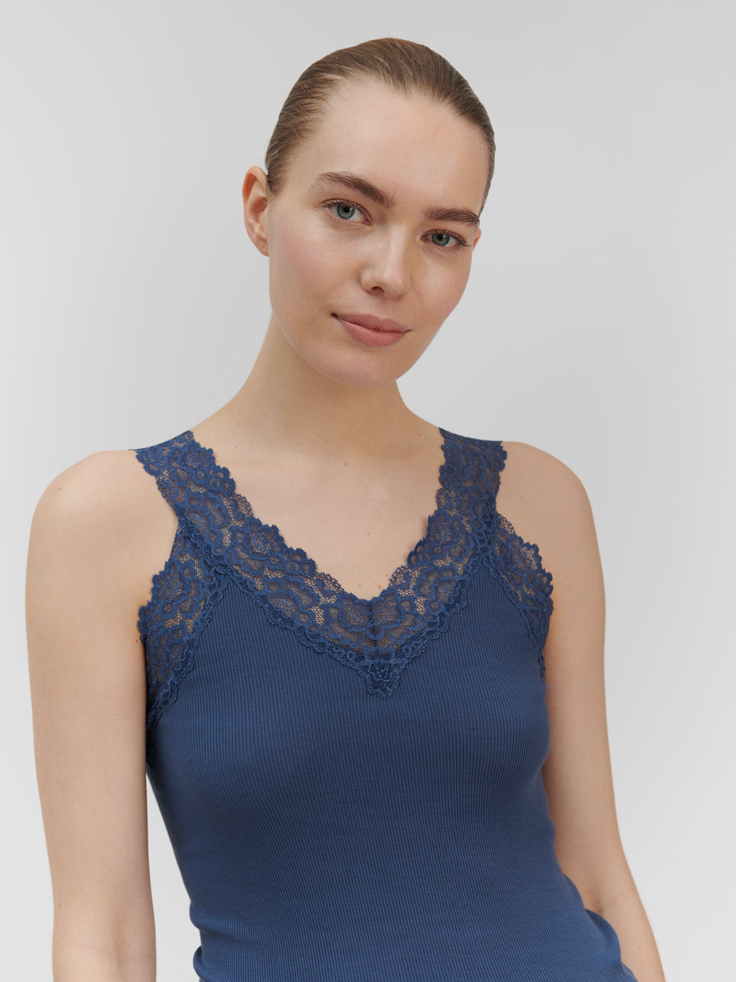 RWBernadine Lace Top