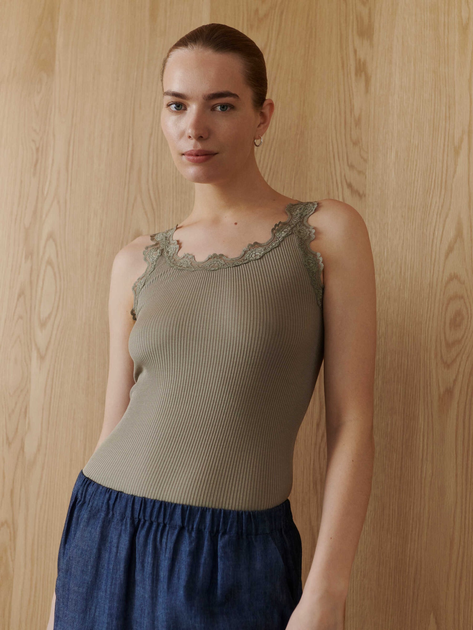 RWBabette Silk SL U-neck Long Lace Top