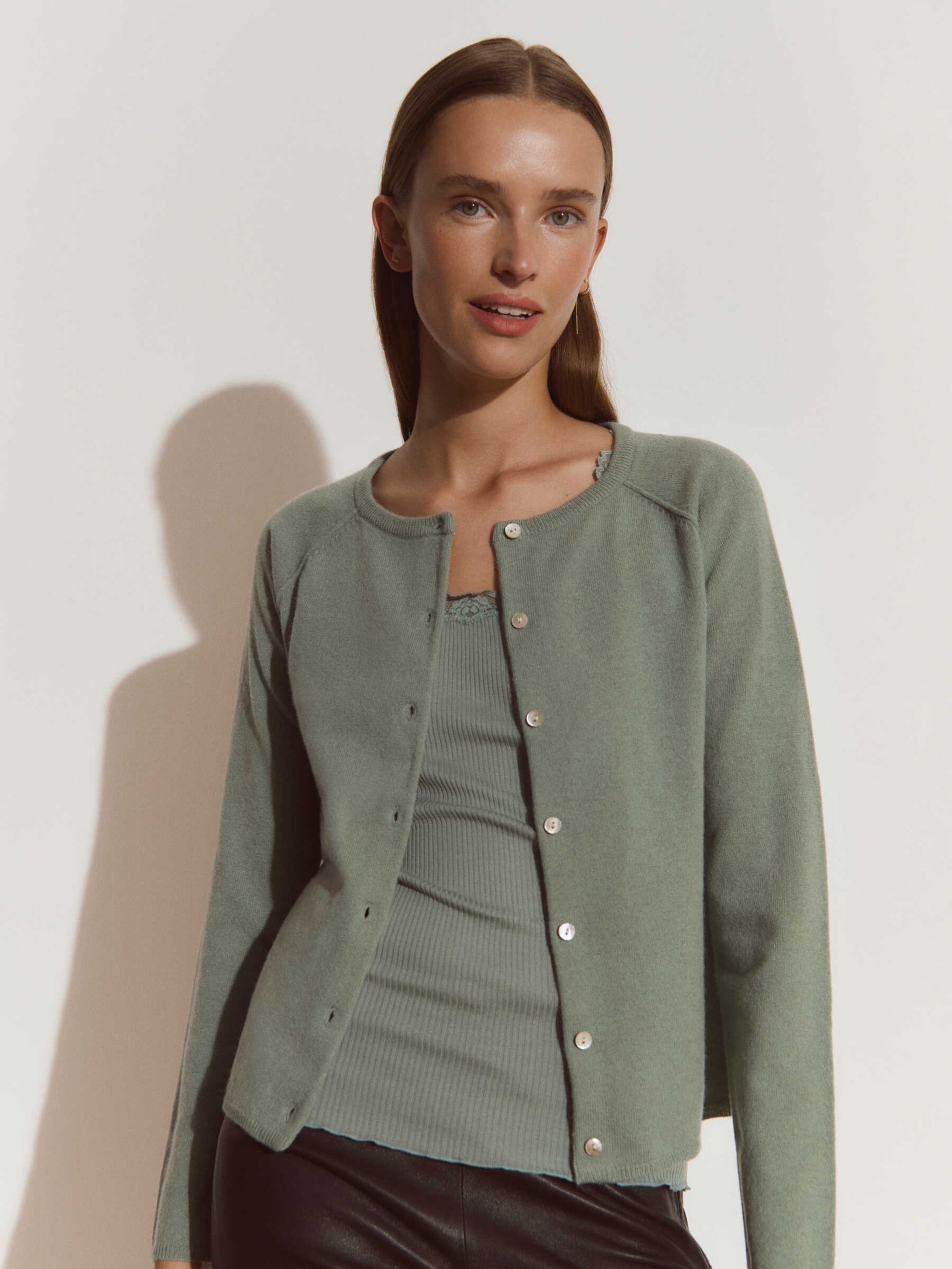 RWLaica kasjmier vest met lange mouwen, ronde hals en raglanmouwen