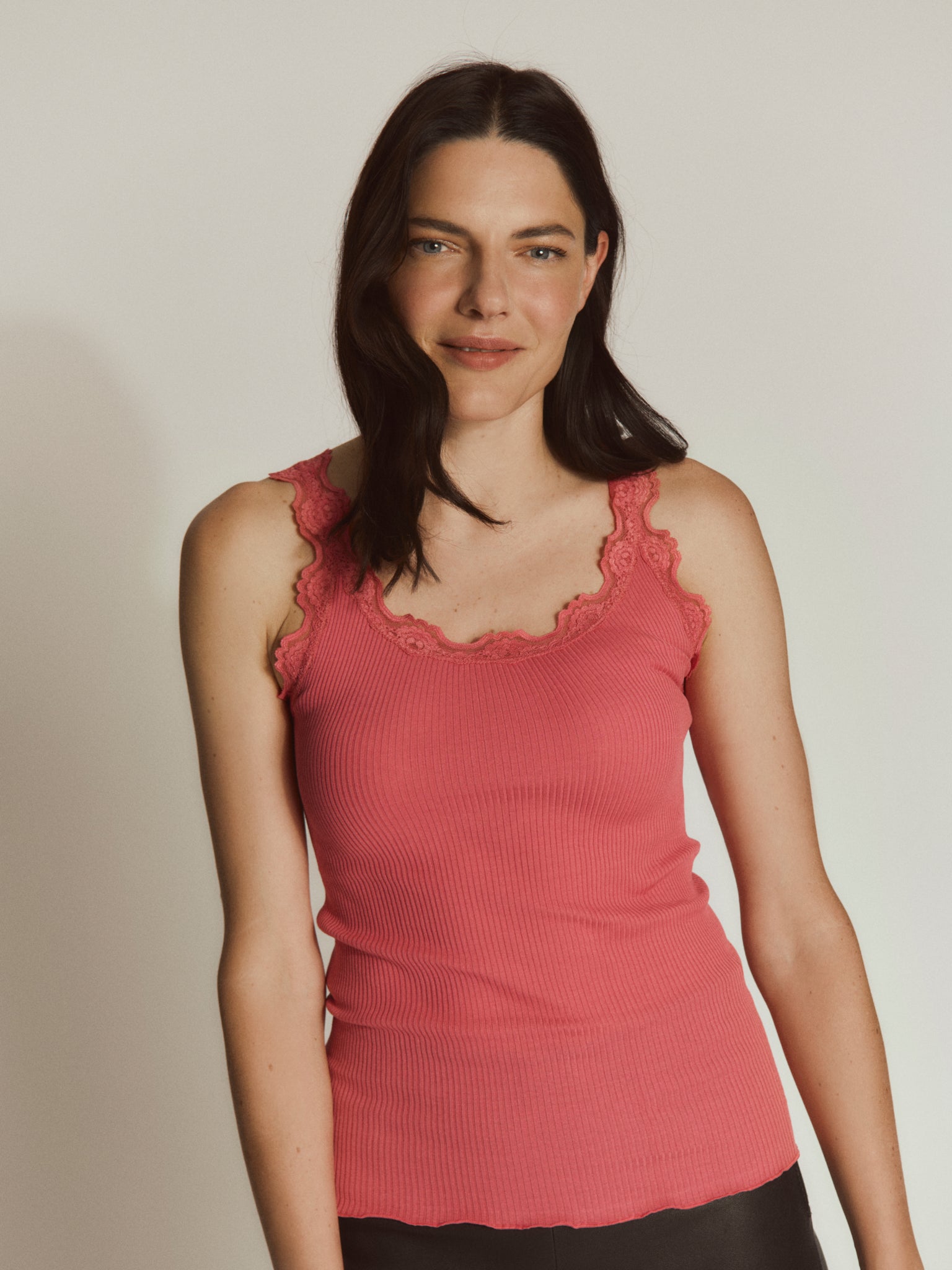 RWBabette Silk SL U-neck Long Lace Top