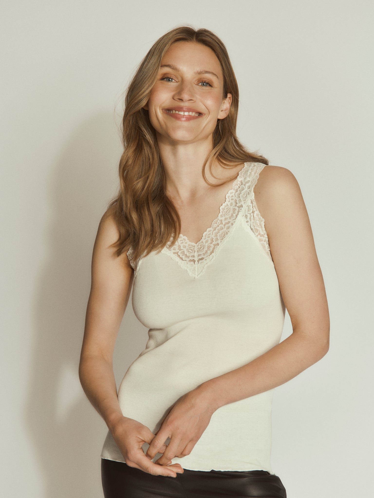 RWBernadine Organic Cotton SL Lace To TOP Rosemunde Woman