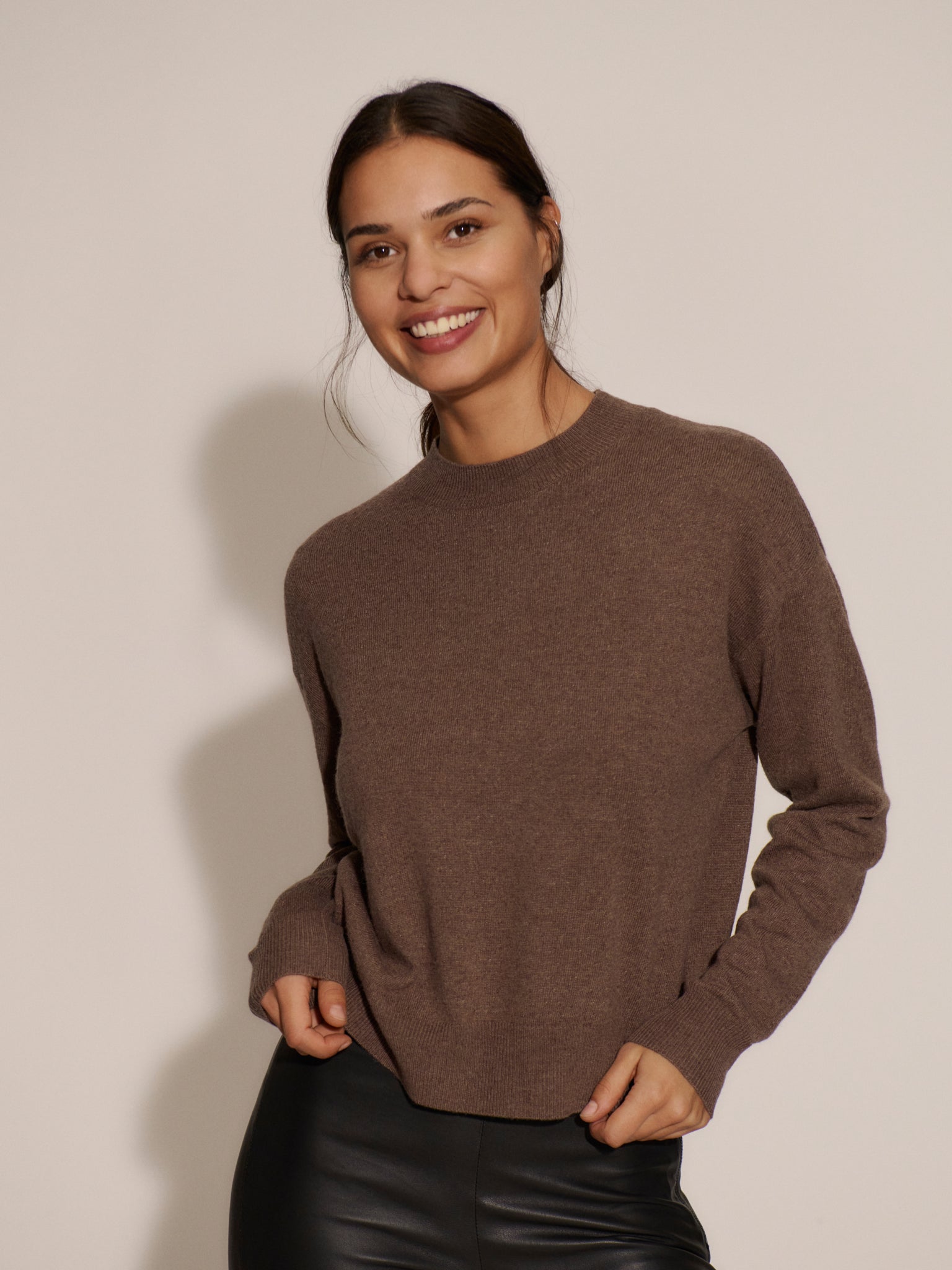 RMWSofia Dot Wool LS Short O-neck Pullover PULLOVER Jiaxing Qianyun CNY