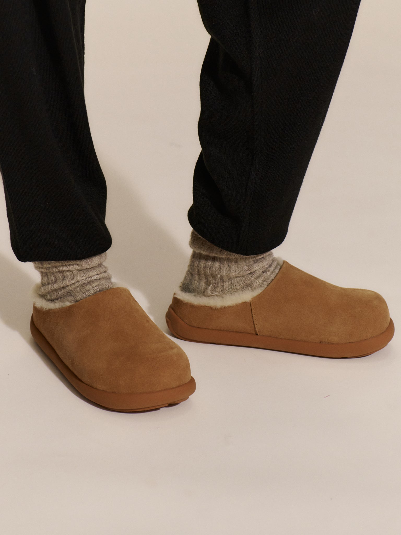 RHEvelyn Leather Slipper SLIPPERS Suzhou Kingsma I/E Co., Ltd. (CNY)