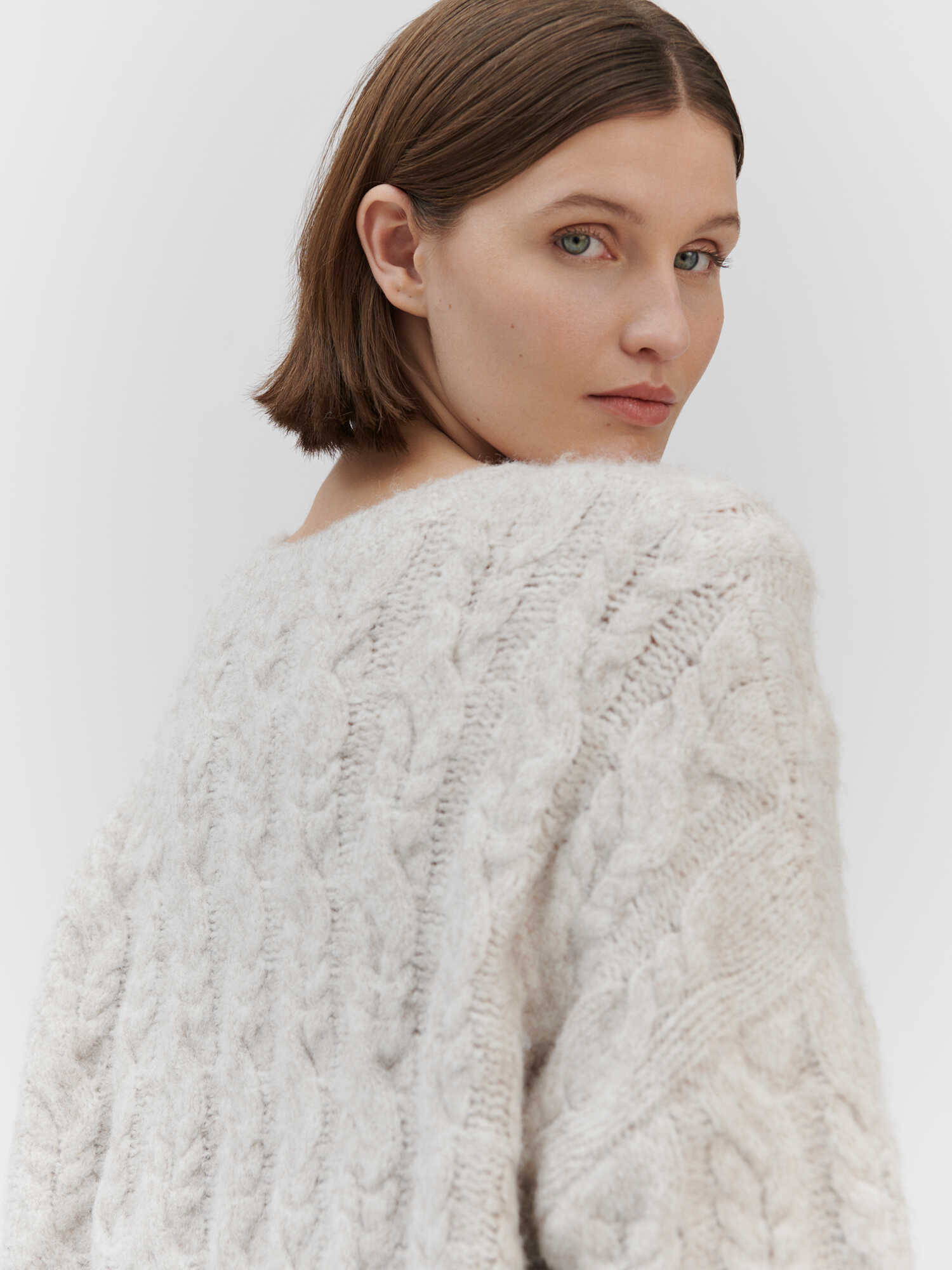 RWMagnolia O-neck Cable knit